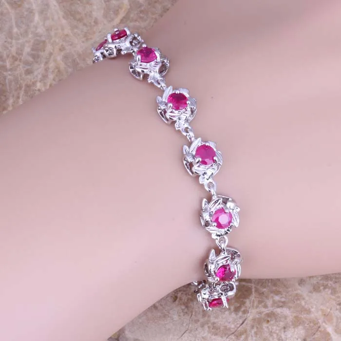 Gleaming Red Cubic Zirconia 925 Sterling Silver Link Chain Bracelet 7 - 8 inch S0556
Gleaming Red Cubic Zirconia 925 Sterling Silver Link Chain Bracelet 7 - 8 inch S0556