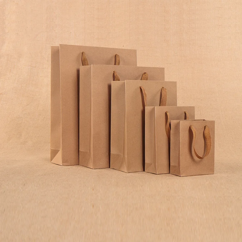 10 Pcs/lot Gift Bags With Handles Multi-function High-end Kraft Paper Black Paper Bags Recyclable Environmental Protection Bags
10 Pcs/lot Gift Bags With Handles Multi-function High-end Kraft Paper Black Paper Bags Recyclable Environmental Protection Bags