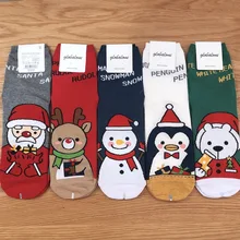 Moda Bonito Dos Desenhos Animados Meias Curtas Mulheres Harajuku Bonito Padrão Pinguim Boneco de neve de Papai Noel Meias Skatebord Hipster Engraçado Soc(China)