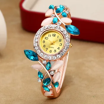 Fashion Women Watch Rhinestone Floral Strap Alloy Women Watches Korean Quartz Artificial Stones Watch for Women reloj mujer
Fashion Women Watch Rhinestone Floral Strap Alloy Women Watches Korean Quartz Artificial Stones Watch for Women reloj mujer