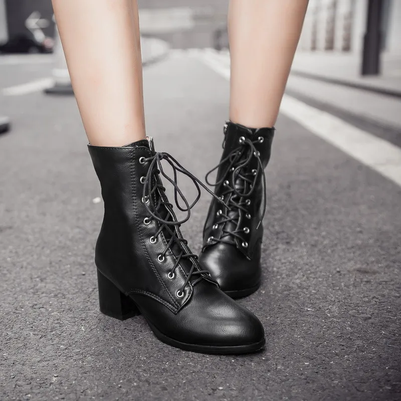YMECHIC 2018 Winter Plus Size Lace Up Block High Heel Ankle Womens Motorcycle Boots Black Brige Gray Ladies Cross Tied Shoes
YMECHIC 2018 Winter Plus Size Lace Up Block High Heel Ankle Womens Motorcycle Boots Black Brige Gray Ladies Cross Tied Shoes