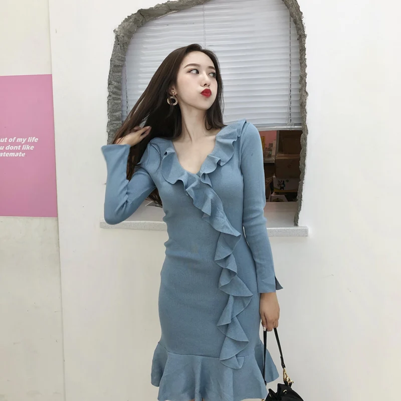 Sexy V-neck Ruffles Women Sweater Dresses Elastic Skinny Female Sheath Knitted Dress Spring Hip Package Vestidos Femme 2019
Sexy V-neck Ruffles Women Sweater Dresses Elastic Skinny Female Sheath Knitted Dress Spring Hip Package Vestidos Femme 2019