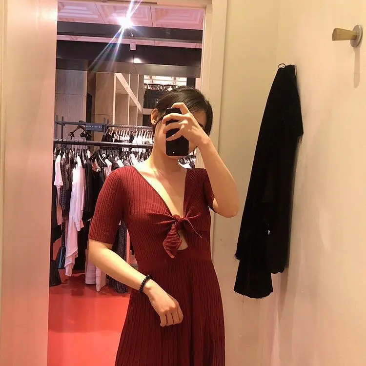 2019 Spring and Summer New V-Collar Short Sleeved Knitted Women's Dress V-Neck A-Line Mid-Calf Dress Women
2019 Spring and Summer New V-Collar Short Sleeved Knitted Women's Dress V-Neck A-Line Mid-Calf Dress Women