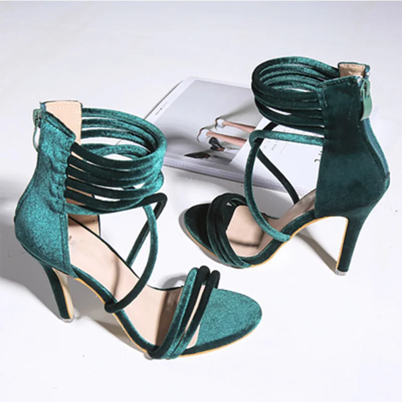 Women's Sandals New European and American Super High-heeled Roman Sandals Zipper Band Hollow Fashion Sexy Women's Shoes
Women's Sandals New European and American Super High-heeled Roman Sandals Zipper Band Hollow Fashion Sexy Women's Shoes