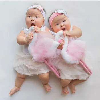 Pink swan Baby pillow girl boys toy kid room decoration goose photography props Kawaii pillow juguete ninos enfants de jouets
Pink swan Baby pillow girl boys toy kid room decoration goose photography props Kawaii pillow juguete ninos enfants de jouets