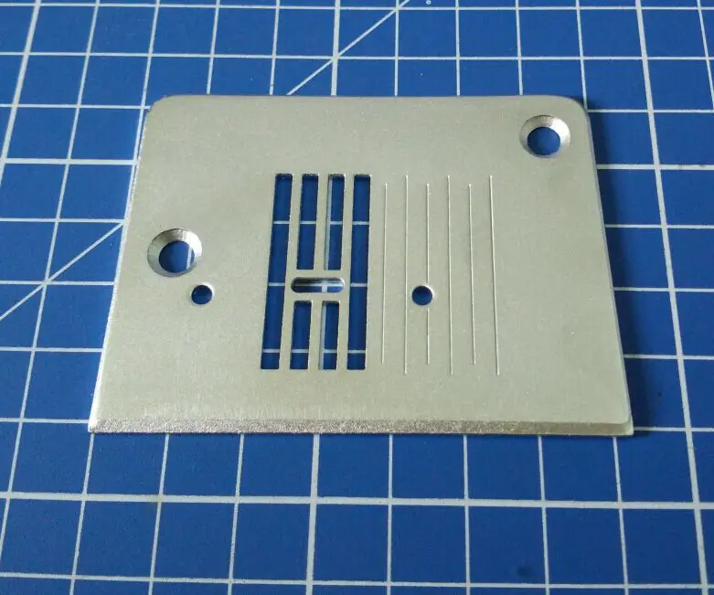 NEEDLE PLATE ZIG ZAG #V620033001 fits BERNETTE 12 SINGER 1105 1109 1120 1130 1405 1408 1409 1507 2250 2259 2263 2273 2277 2282
NEEDLE PLATE ZIG ZAG #V620033001 fits BERNETTE 12 SINGER 1105 1109 1120 1130 1405 1408 1409 1507 2250 2259 2263 2273 2277 2282