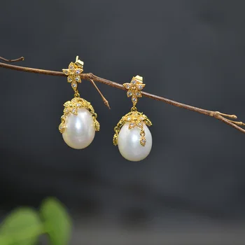 earrings female S925 pure silver gold-plated anti-allergic micro-flaw diamond wholesale
earrings female S925 pure silver gold-plated anti-allergic micro-flaw diamond wholesale