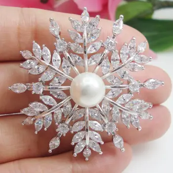 TTjewelry Austrian Crystal Silver Tone Snowflake Pearl Bride Wedding Flower Corsage Brooch Pin Pendant
TTjewelry Austrian Crystal Silver Tone Snowflake Pearl Bride Wedding Flower Corsage Brooch Pin Pendant