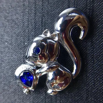 18K White Gold Small Squirrel Natural And Real Sapphire brooch Free shipping Sapphire Brooch
18K White Gold Small Squirrel Natural And Real Sapphire brooch Free shipping Sapphire Brooch