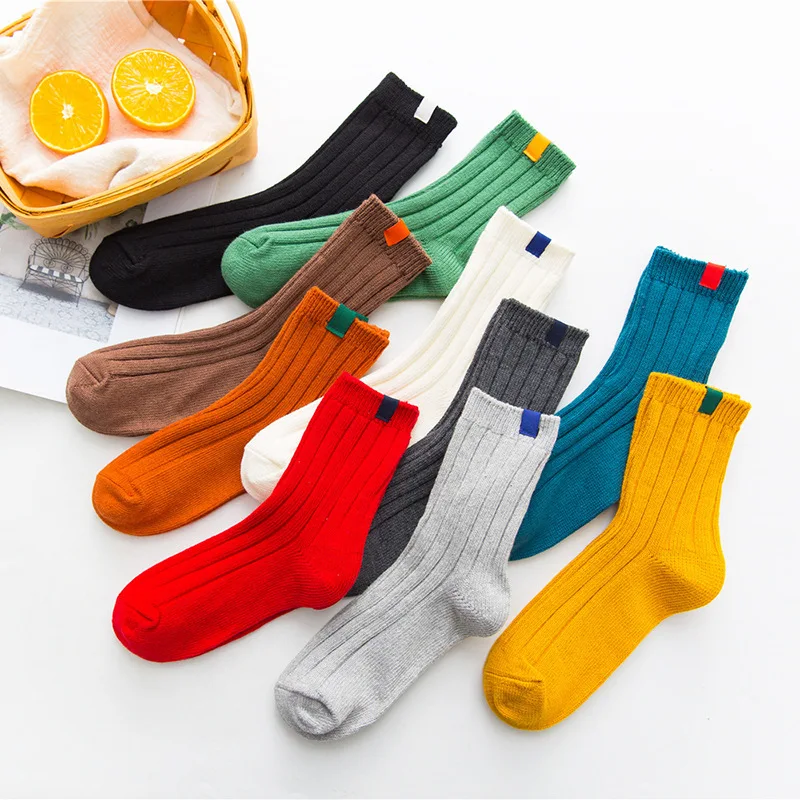 Autumn Winter Fashion New Pure Cotton Ladies Mid Tube Socks Japanese College Style Pure Color Vertical Bar Women Short Sock
Autumn Winter Fashion New Pure Cotton Ladies Mid Tube Socks Japanese College Style Pure Color Vertical Bar Women Short Sock