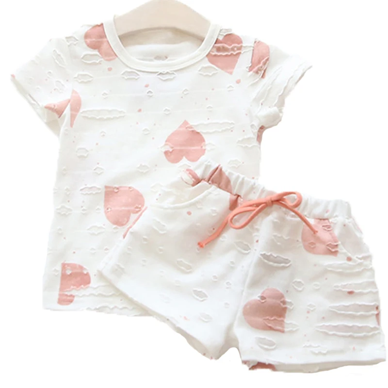 2018 Summer Casual Kids Clothing Baby Girls Clothes Sets Heart Printed Girl Tops Shirt + Shorts Pants Suits Children's Clothing
2018 Summer Casual Kids Clothing Baby Girls Clothes Sets Heart Printed Girl Tops Shirt + Shorts Pants Suits Children's Clothing