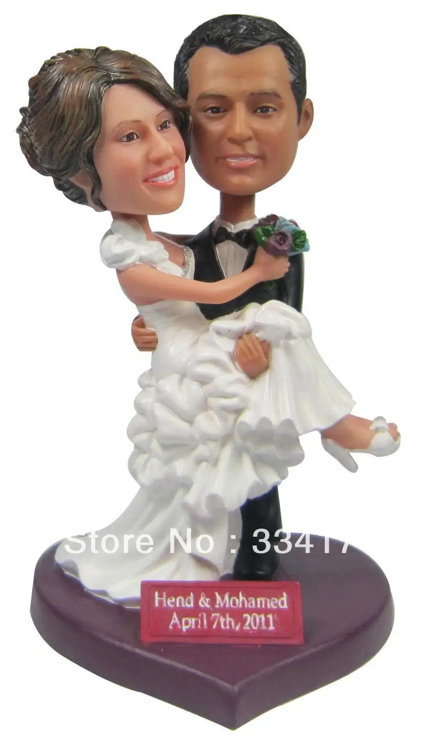 

Personalized bobblehead doll carry me wedding gift wedding decoration fixed polyresin body + polyresin head Custom doll