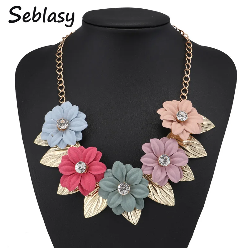 Seblasy Maxi Statement Jewelry Gold Color Big 5 Crystal Flowers Necklaces & Pendants with Alloy Leaves Choker Necklaces Women
Seblasy Maxi Statement Jewelry Gold Color Big 5 Crystal Flowers Necklaces & Pendants with Alloy Leaves Choker Necklaces Women