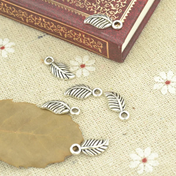 75pcs alloy Tibetan Silver Plated tree leaf Charms Pendants for Jewelry Making DIY Handmade Craft 15*7mm 2199
75pcs alloy Tibetan Silver Plated tree leaf Charms Pendants for Jewelry Making DIY Handmade Craft 15*7mm 2199