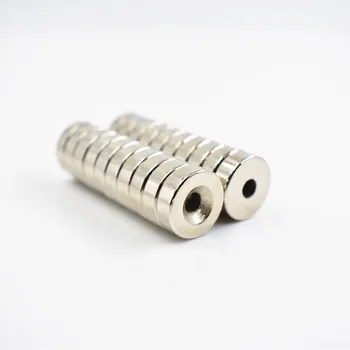 20pcs Neodymium magnet 15x4mm hole 4 gallium metal small round strong magnets 15*4 Neodimio electromagnet fridge magnets speaker
20pcs Neodymium magnet 15x4mm hole 4 gallium metal small round strong magnets 15*4 Neodimio electromagnet fridge magnets speaker