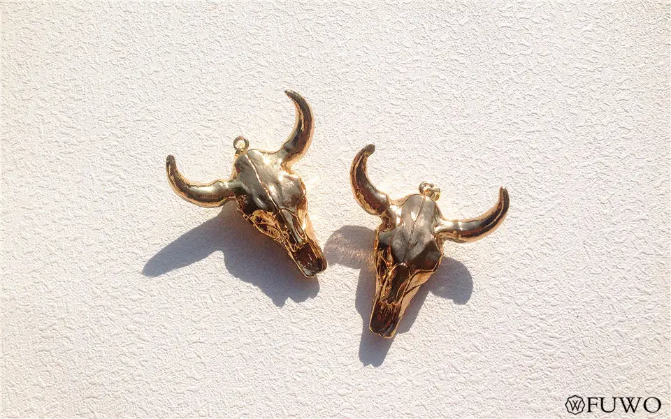 Large Buffalo Skull Pendant 10