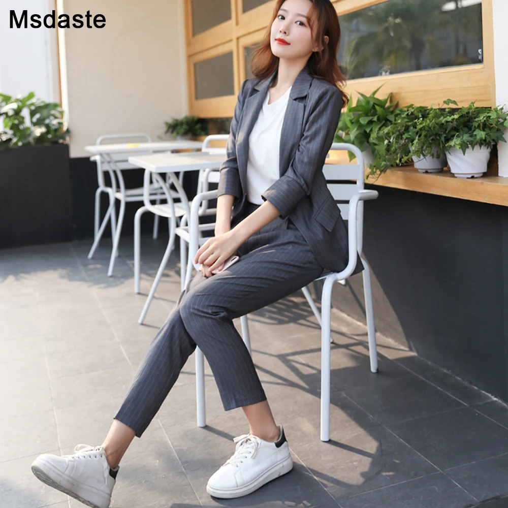 Blazer and Pants Women Set 2 Pieces Clothing Set:Coat+Elastic Waist Trousers 2019 Two Piece Blazer Pants Set Slim Woman Outfits
Blazer and Pants Women Set 2 Pieces Clothing Set:Coat+Elastic Waist Trousers 2019 Two Piece Blazer Pants Set Slim Woman Outfits