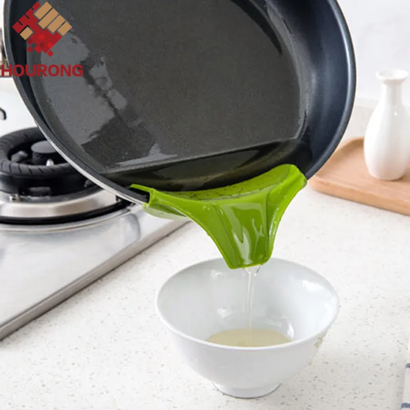 1Pc New Liquid Silicone Funnel Soup Pot To Prevent Spills Circular Rim Deflector Anti leakage Cooking Tools Kitchen Accessories
1Pc New Liquid Silicone Funnel Soup Pot To Prevent Spills Circular Rim Deflector Anti leakage Cooking Tools Kitchen Accessories