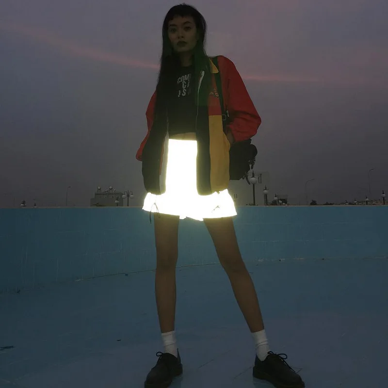 Fashion Laser Fitness Shorts Elastic Luminous Glow in the dark Dancing Women Short Pants New Stretch Hip hop Sexy Short Pants
Fashion Laser Fitness Shorts Elastic Luminous Glow in the dark Dancing Women Short Pants New Stretch Hip hop Sexy Short Pants