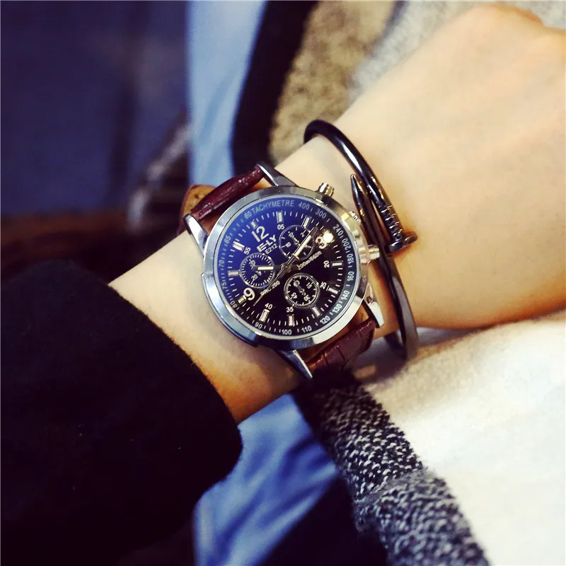 Brand Fashion Casual Sports Military Men's Watch Clock Luxury Leather strap Calendar Quartz Men Watches 3 Color Wristwatches
Brand Fashion Casual Sports Military Men's Watch Clock Luxury Leather strap Calendar Quartz Men Watches 3 Color Wristwatches