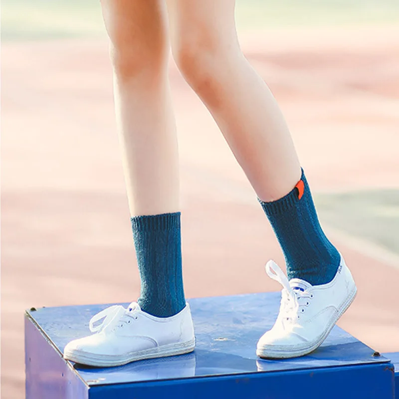Autumn and winter new fashion models of Japanese solid color retro custom female socks boots socks
Autumn and winter new fashion models of Japanese solid color retro custom female socks boots socks