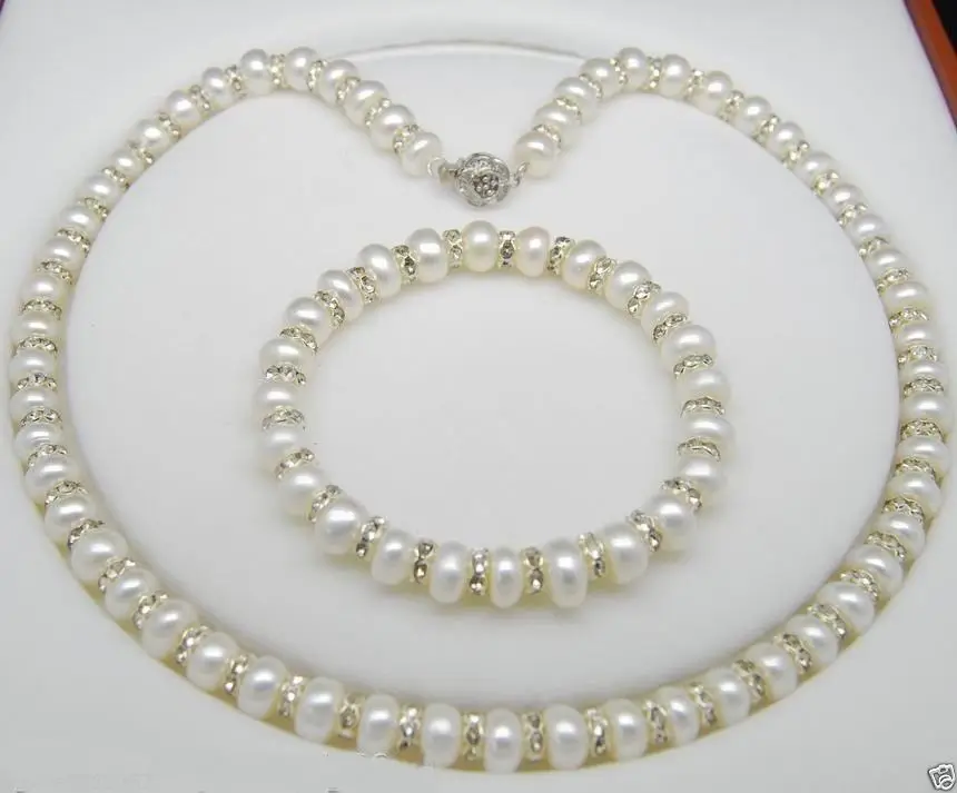 SHIPPING HOT sell new Style >>>>Top charming 6X9MM south sea Fresh Water Baroque pearls Bracelet Necklace sets
SHIPPING HOT sell new Style >>>>Top charming 6X9MM south sea Fresh Water Baroque pearls Bracelet Necklace sets