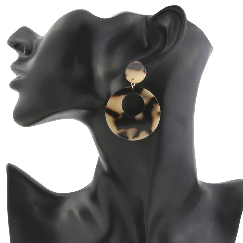 Fashion Trend Acrylic Resin Oval Dangle Earrings For Women Geometry Big Circle Tortoiseshell Earrings Acetate Brincos
Fashion Trend Acrylic Resin Oval Dangle Earrings For Women Geometry Big Circle Tortoiseshell Earrings Acetate Brincos