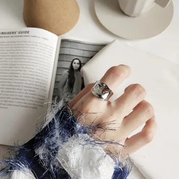 Minimalism Authentic S925 Sterling Silver Jewelry Smooth Glossy concave Wider Irregular Geometric Band ring high quality J456
Minimalism Authentic S925 Sterling Silver Jewelry Smooth Glossy concave Wider Irregular Geometric Band ring high quality J456