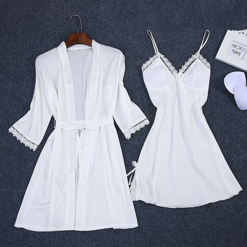 White Rayon Wedding Robe Set Sexy Women 2PCS Sleepwear Kimono Night Gown Flower Trim Bride Bridesmaid Dressing Gown M-XXL
White Rayon Wedding Robe Set Sexy Women 2PCS Sleepwear Kimono Night Gown Flower Trim Bride Bridesmaid Dressing Gown M-XXL