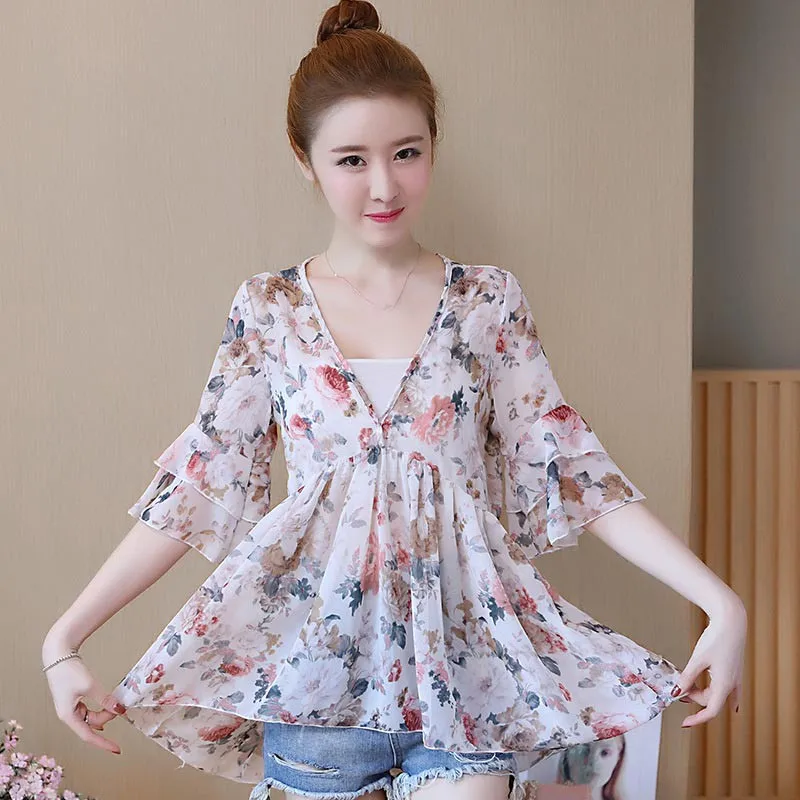 Women Summer Floral Print V-Neck Short Flare Sleeve Loose Pullover Chiffon Blouse Top With Boob Tube Top
Women Summer Floral Print V-Neck Short Flare Sleeve Loose Pullover Chiffon Blouse Top With Boob Tube Top