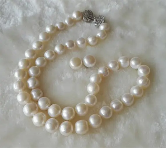 New Arriver Pearl Jewellery Set,AA 9-10MM White Color Cultured Freshwater Pearl Necklace Earrings,Fashion Woman Jewelry Gift
New Arriver Pearl Jewellery Set,AA 9-10MM White Color Cultured Freshwater Pearl Necklace Earrings,Fashion Woman Jewelry Gift