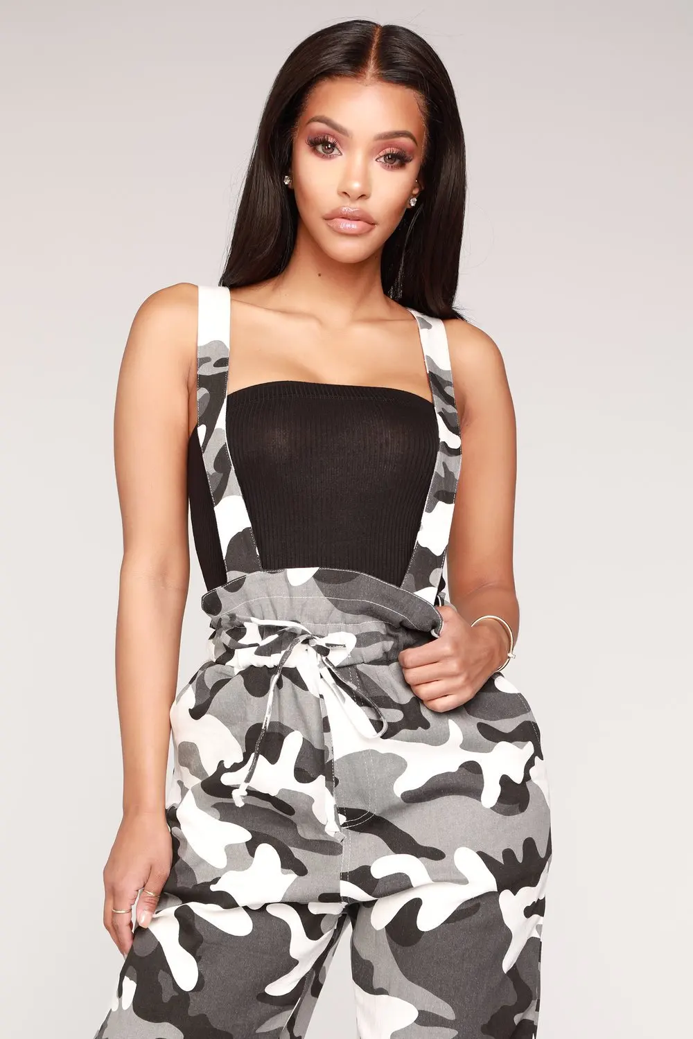 05-09-18_Studio_3HDR21444_Grey