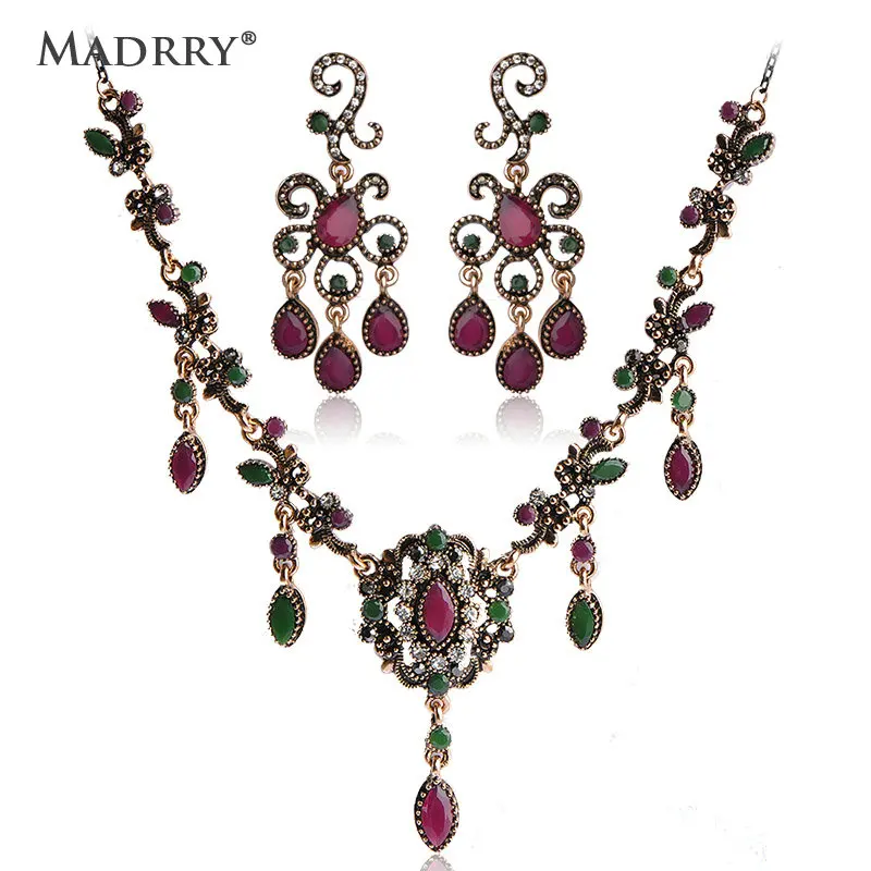 Retro African Women Resin Jewelry Sets Pendant Necklace&Earrings Vintage Turkish Gypsy Red Green Crystals Collana Orecchini
Retro African Women Resin Jewelry Sets Pendant Necklace&Earrings Vintage Turkish Gypsy Red Green Crystals Collana Orecchini