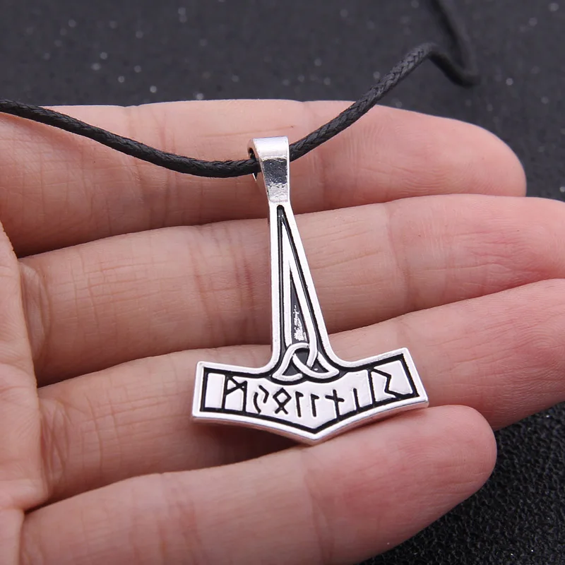 dropshiping Viking Jewelry antique silver rune thor hammer pendant necklace with adjustable necklace chain
dropshiping Viking Jewelry antique silver rune thor hammer pendant necklace with adjustable necklace chain