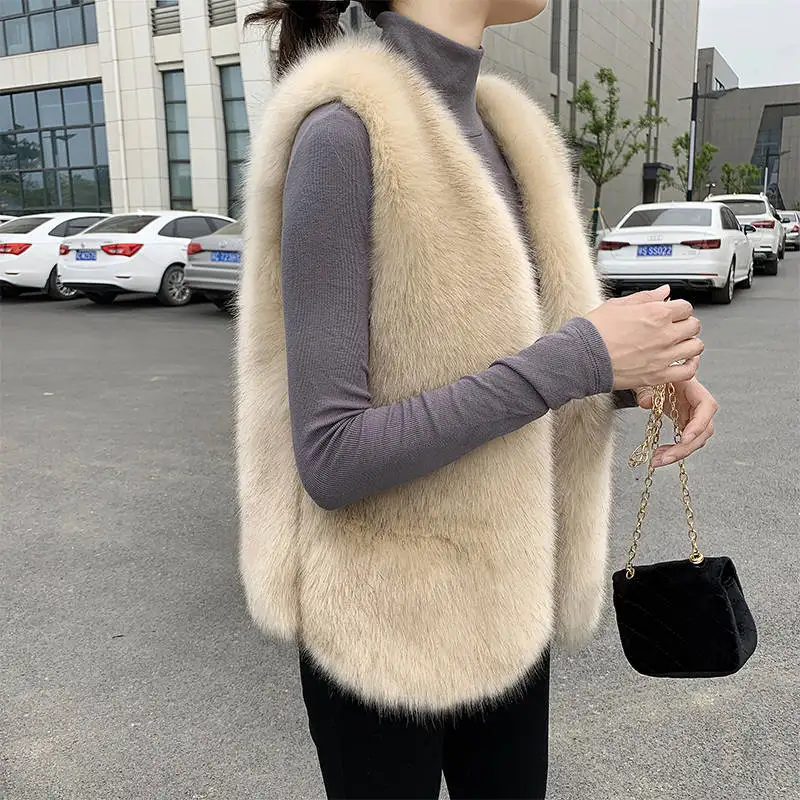 Winter Fur Coat Women Sleeveless Faux Fox Fur Vest Jacket Women Chaleco Mujer Plus Size Winter Jacket 3XL Fur Waistcoat C5676
Winter Fur Coat Women Sleeveless Faux Fox Fur Vest Jacket Women Chaleco Mujer Plus Size Winter Jacket 3XL Fur Waistcoat C5676