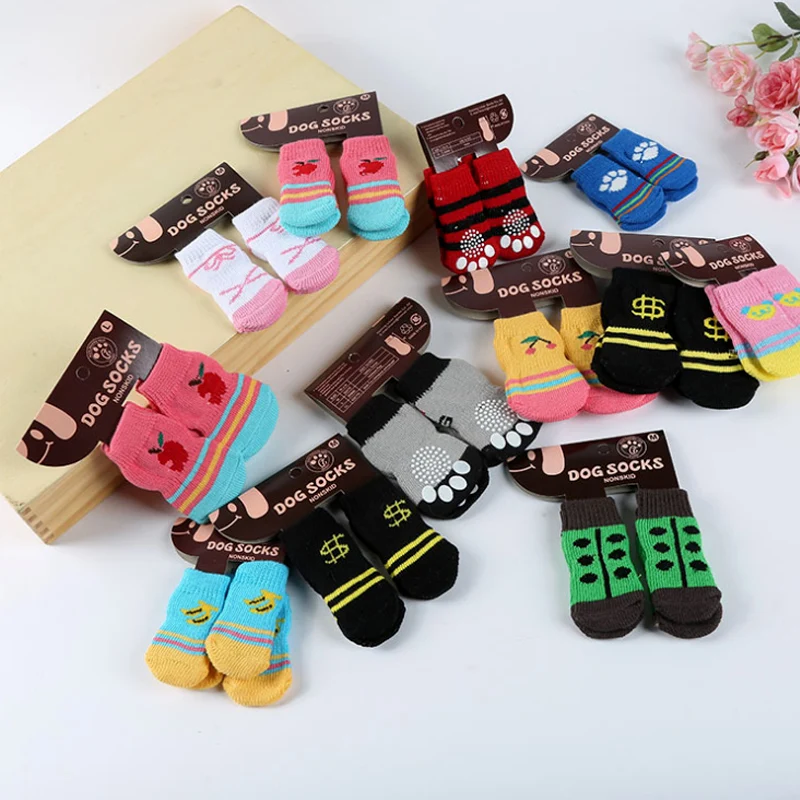 The New Cotton knitting wool Dog Socks Soft Pet Cat Puppy Socks dog footprints Pet doggy shoes with Bottom Non-slippery Socks
The New Cotton knitting wool Dog Socks Soft Pet Cat Puppy Socks dog footprints Pet doggy shoes with Bottom Non-slippery Socks