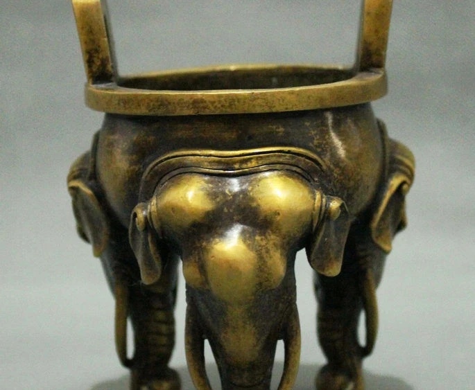 Old China Collect Buddhist Temple Bronze 3 Elephant Statue Incense Burner Censer
Old China Collect Buddhist Temple Bronze 3 Elephant Statue Incense Burner Censer