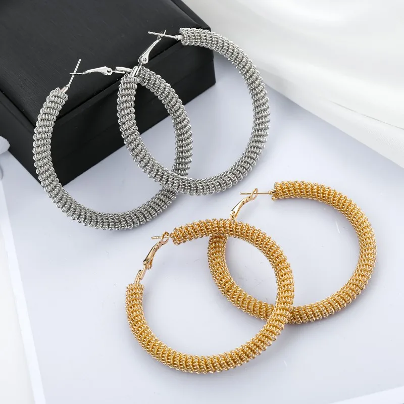 YANG&RH Punk Fashion Spring Circle Hoop Earring For Women Girls Gold Silver Jewelry Trendy Statement Big Round Earrings Retro
YANG&RH Punk Fashion Spring Circle Hoop Earring For Women Girls Gold Silver Jewelry Trendy Statement Big Round Earrings Retro