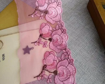 15Yard Pink Embroidered Rose Flower Lace Fabric Trim Ribbon For Wedding Dress Doll Cap Apparel Sewing Accessories
15Yard Pink Embroidered Rose Flower Lace Fabric Trim Ribbon For Wedding Dress Doll Cap Apparel Sewing Accessories