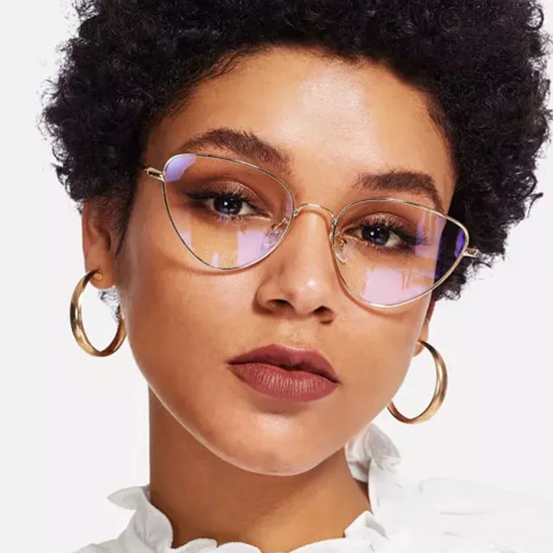 2019 New Cat Eye Sunglasses Women Cool Female Sun Glasses Vintage Metal Frame Ladies Shades Trending Triangle Eyewear 
2019 New Cat Eye Sunglasses Women Cool Female Sun Glasses Vintage Metal Frame Ladies Shades Trending Triangle Eyewear