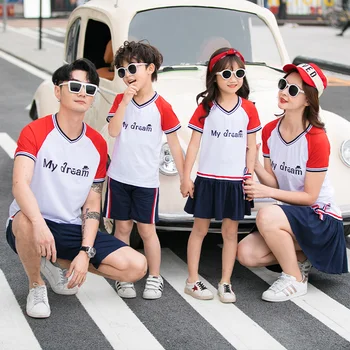 Summer Family Matching Outfits Mommy and Me Clothes Mother Daughter Dresses Dad Son Tshirt+shorts Clothing Set Family Look Dress
Summer Family Matching Outfits Mommy and Me Clothes Mother Daughter Dresses Dad Son Tshirt+shorts Clothing Set Family Look Dress