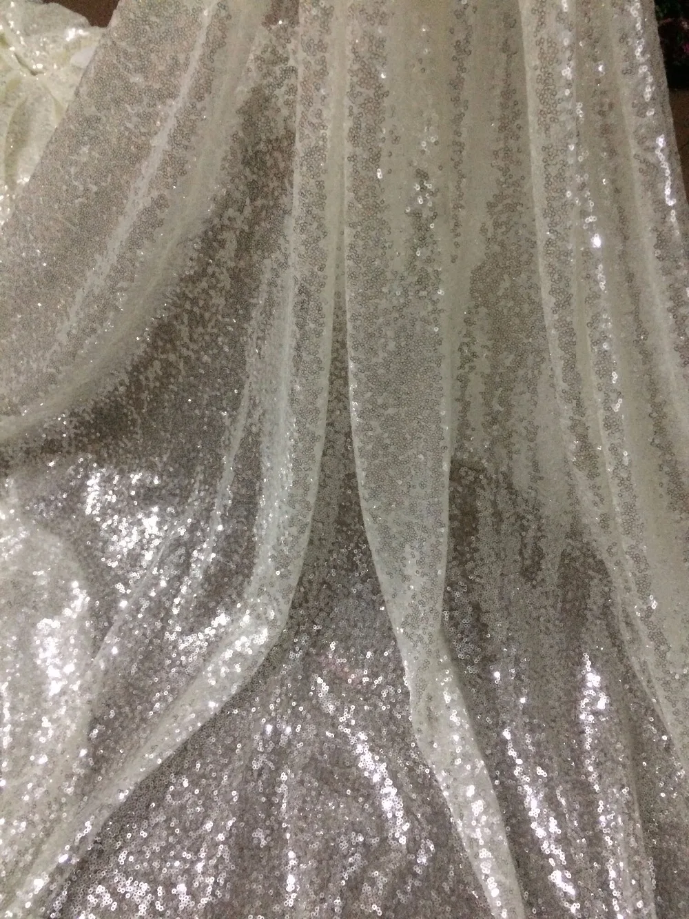 Hot Sale African Sequins Lace Fabric High Quality ZH-102422 Sequins Lace African French Net Lace Fabric
Hot Sale African Sequins Lace Fabric High Quality ZH-102422 Sequins Lace African French Net Lace Fabric