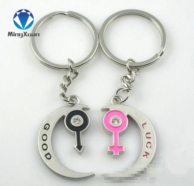 MINGXUAN 1Pair Couple Keychain Double Moon Key Ring Silver Plated Lovers Love Key Chain Souvenirs Valentine's Day gift C424
MINGXUAN 1Pair Couple Keychain Double Moon Key Ring Silver Plated Lovers Love Key Chain Souvenirs Valentine's Day gift C424