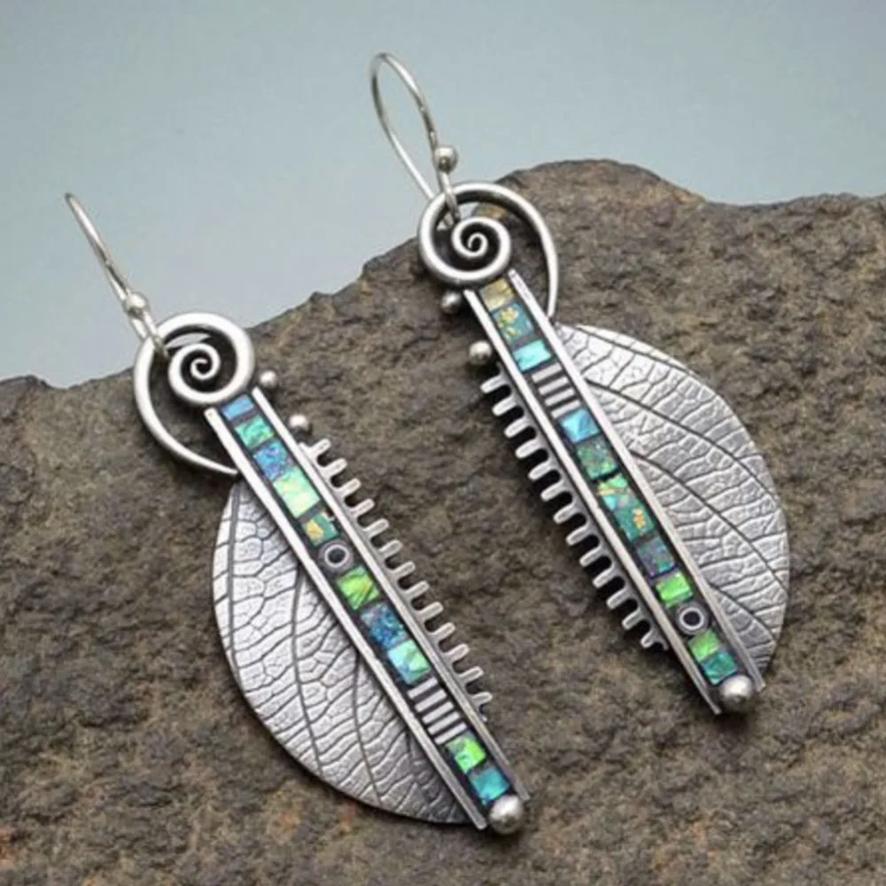 hot sell new - Wholesale -hot >>Retro court Earrings Handmade Miao silver personality 925 silver stones Turquoises Bird Earrings
hot sell new - Wholesale -hot >>Retro court Earrings Handmade Miao silver personality 925 silver stones Turquoises Bird Earrings