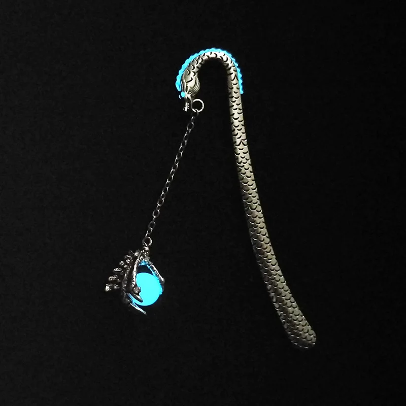 Luminous Dragon bookmark Retro Dragon claw Glowing bookmark Fluorescent Dragon Ball Bookmark Flying dragon bookmark Metal39
Luminous Dragon bookmark Retro Dragon claw Glowing bookmark Fluorescent Dragon Ball Bookmark Flying dragon bookmark Metal39