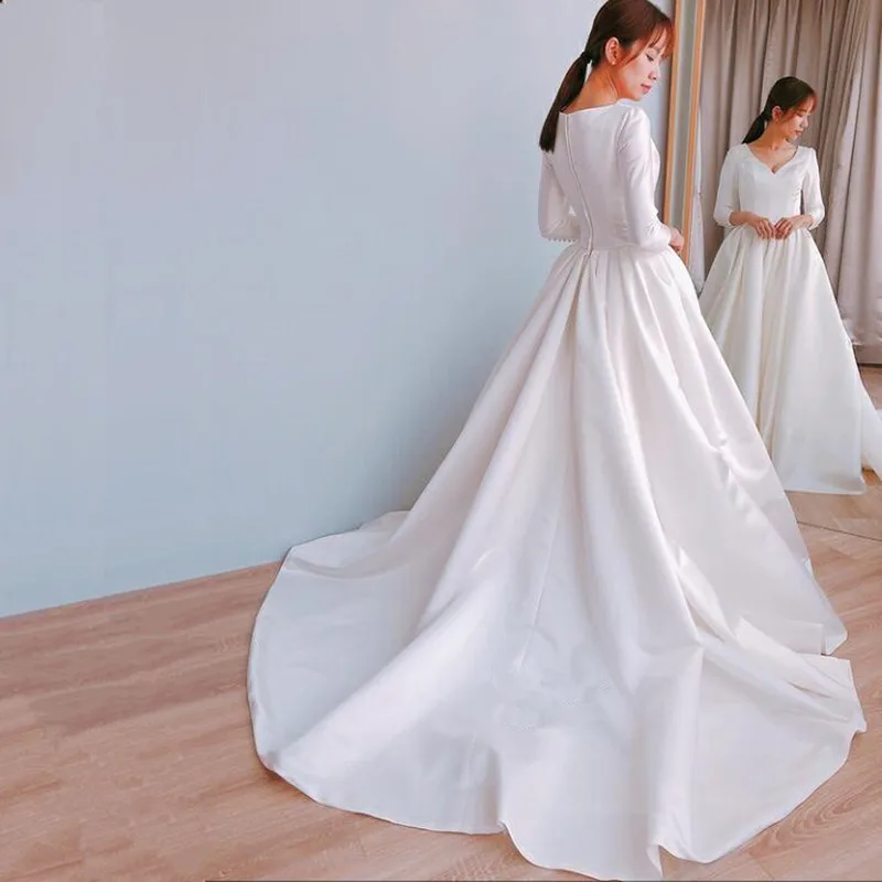 Vinca Sunny White Ball Gown Wedding Dresses 2019 Long sleeve V Neck Luxury Satin Bride Dress Long Plus Size Vetidos de novia
Vinca Sunny White Ball Gown Wedding Dresses 2019 Long sleeve V Neck Luxury Satin Bride Dress Long Plus Size Vetidos de novia