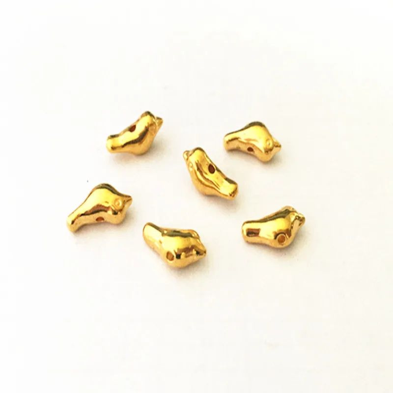 10Pcs/Lot 7mmx16mm gold color Double sided bird pendant charm Necklace Pendant DIY Charm Vintage Mini Charm connector
10Pcs/Lot 7mmx16mm gold color Double sided bird pendant charm Necklace Pendant DIY Charm Vintage Mini Charm connector