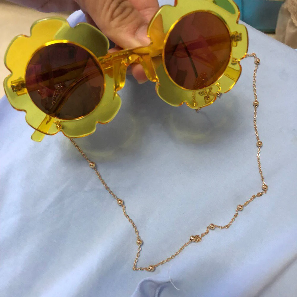 70cm Chic Eyeglass Chain Sunglasses Reading Beaded Glasses Chain Eyewear Rope Lanyards Gold Silver Glass Cord Neck strap Rope
70cm Chic Eyeglass Chain Sunglasses Reading Beaded Glasses Chain Eyewear Rope Lanyards Gold Silver Glass Cord Neck strap Rope