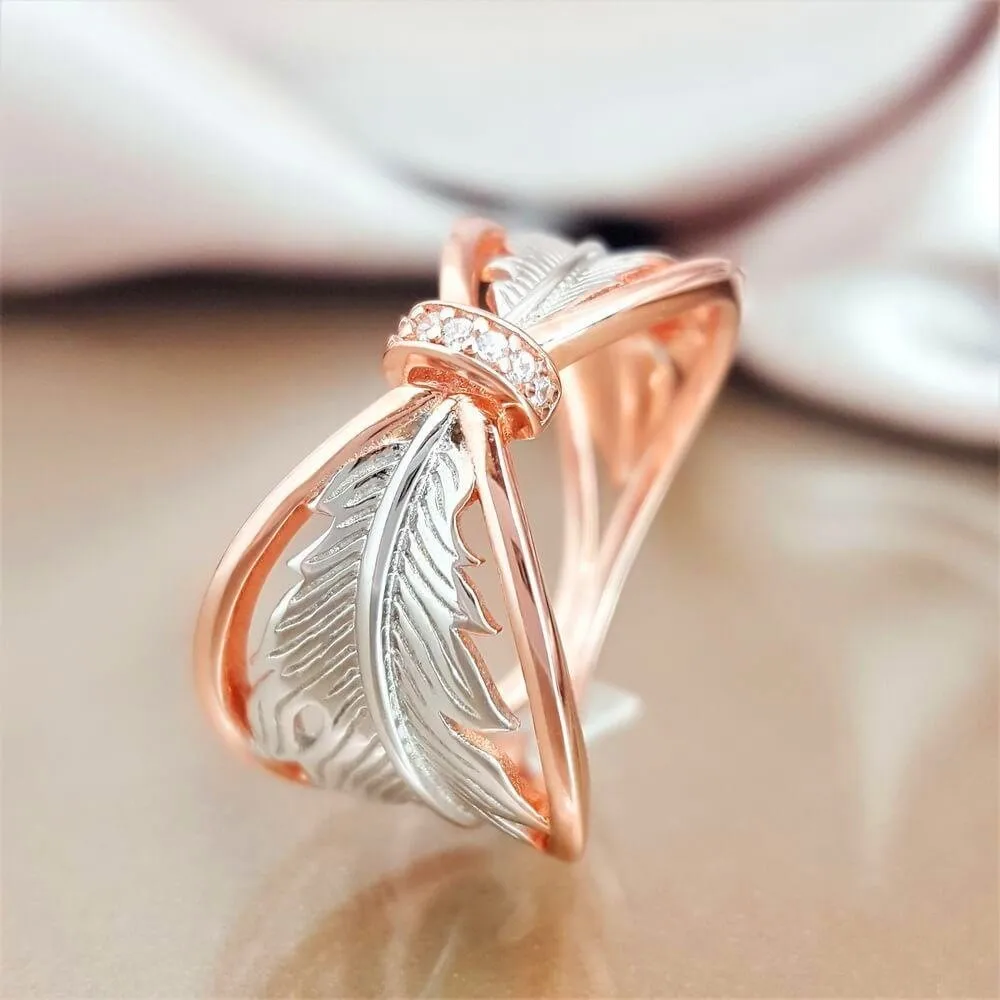 Luxury Female Love Leaf Ring Fashion Cute Doule Color Wedding Rings Vintage Promise Silver Rose Gold Engagement Rings For Women
Luxury Female Love Leaf Ring Fashion Cute Doule Color Wedding Rings Vintage Promise Silver Rose Gold Engagement Rings For Women