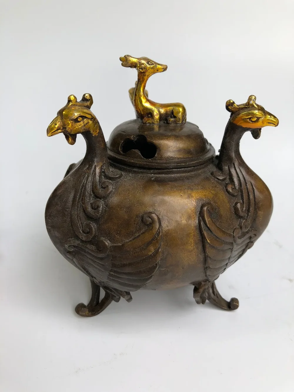 Copper beak incense burner Buddha supplies home decoration crafts 
Copper beak incense burner Buddha supplies home decoration crafts